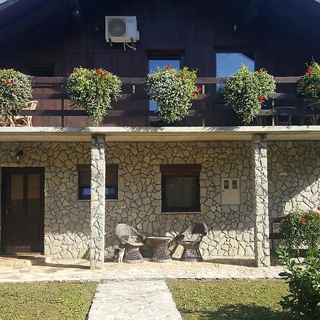 סלוניי Guest House Iva מראה חיצוני תמונה
