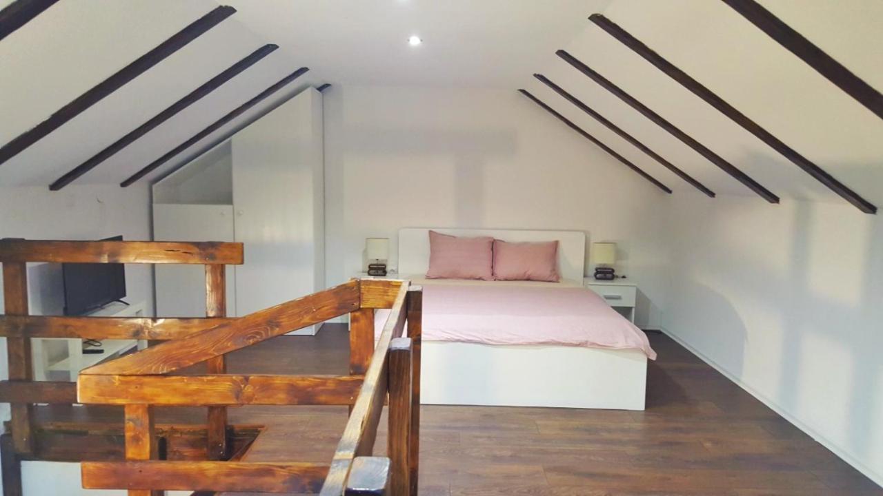 סלוניי Guest House Iva מראה חיצוני תמונה