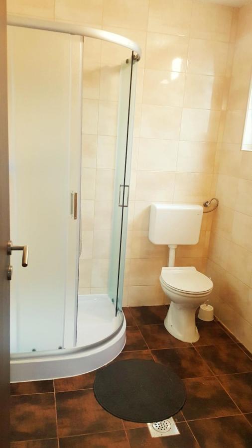 סלוניי Guest House Iva מראה חיצוני תמונה
