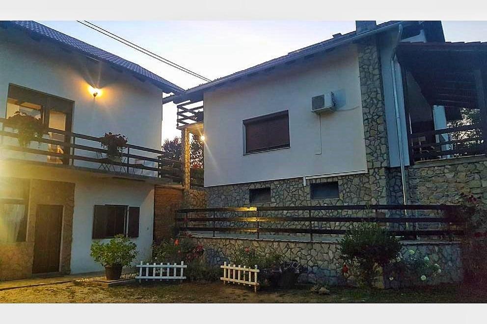 סלוניי Guest House Iva מראה חיצוני תמונה