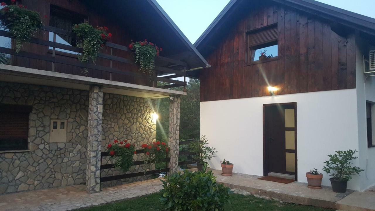 סלוניי Guest House Iva חדר תמונה